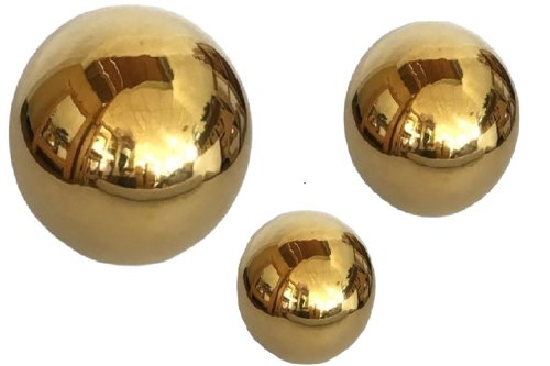 Ein Set aus drei goldenen Kugeln in Spiegeloptik Ø 20 cm, 15 cm i 10 cm 