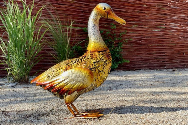 Gartendekoration goldene ENTE