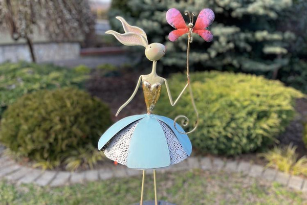 Frau Hase Ballerina 76 cm - Gartendekoration aus Metall