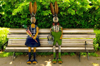 Hase mit Eimer.