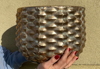 Goldene Abdeckung für Blumentopf XL