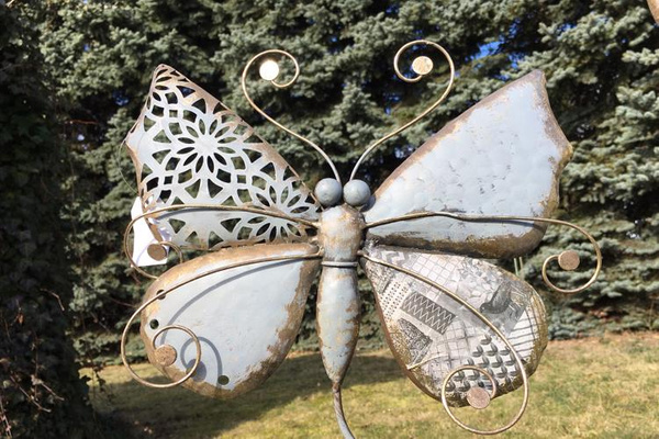 Metallschmetterling für Garten