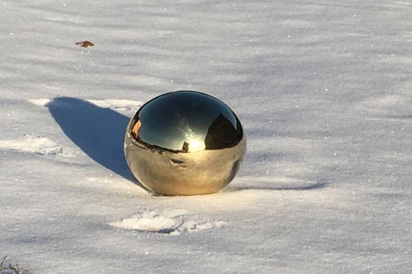 Goldene Dekokugel für Haus und Garten Ø 15 cm